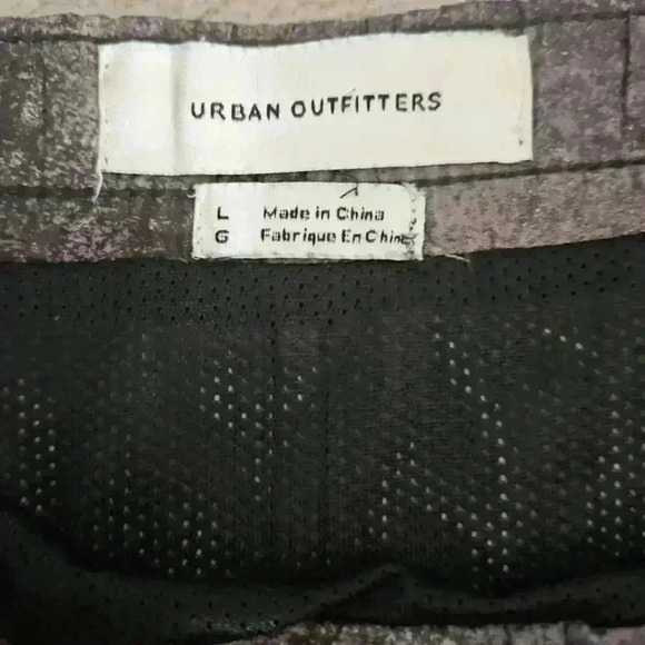 Urban Outfitters Mens Gray Space Print Drawstring Swim Trunk L - Picture 6 of 11